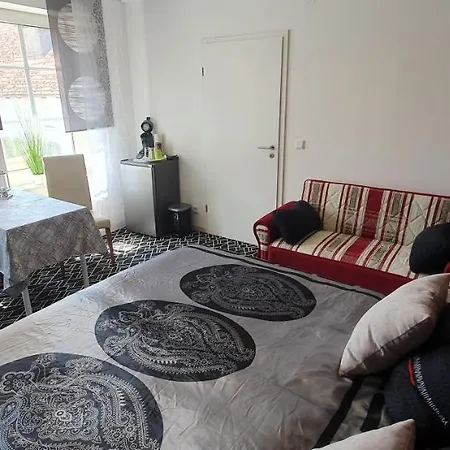 Gemuetliches Doppelzimmer 民宿 *