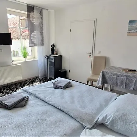 Gemuetliches Doppelzimmer 莫内西